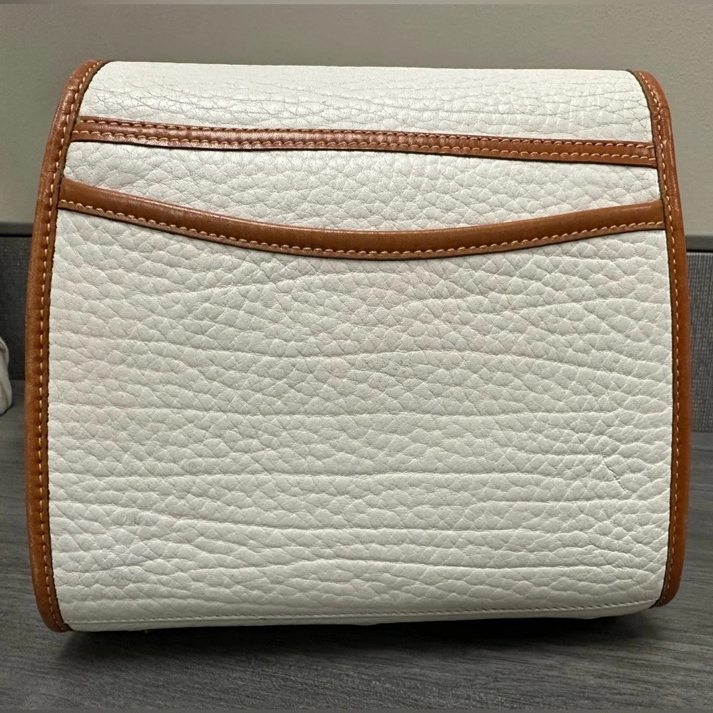 Vintage Dooney Bourke Leather White Essex Shoulder Bag Brass Hardware Tan Trim - Picture 5 of 17